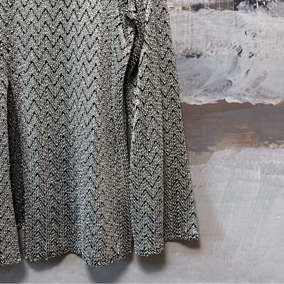 Vtg DIVINE Tunic Top Metallic Silver Chevron Cut-Out Design Disco Flowy Size 3XL - Picture 10 of 16